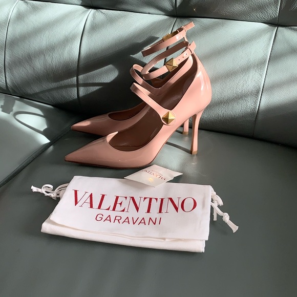 Valentino Garavani Shoes - Valentino Garavani  Pointed Toe Ankle Strap High Heel Pumps